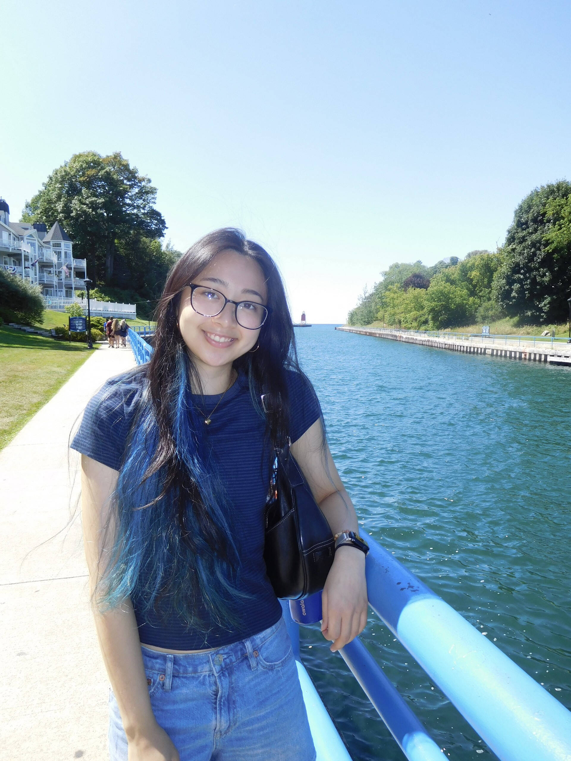 Image of consultant Jiya N.